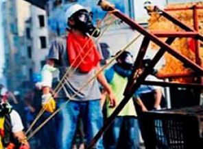 Artık molotof silah maske de suç aleti