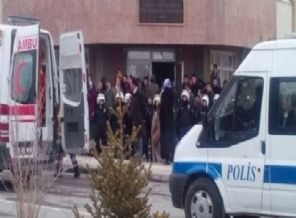 Üniversitede kavga: 2 yaralı, 4 gözaltı