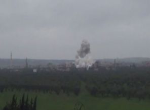 Muhalifler İdlib'te bölgeler aldı