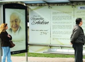 İETT'den Necmettin Erbakan'a vefa