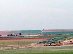 Nusaybin'de Suriye sınırına hendek kazılıyor