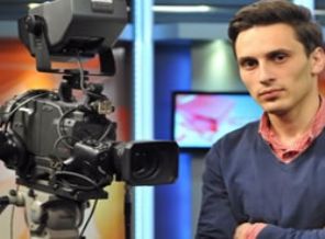 Babasının katledildiği katliamın belgeselini çekti!