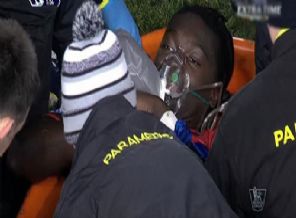 Gomis yere yığıldı