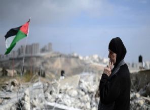 İsrail Filistinlilerin evlerini yine yıktı!