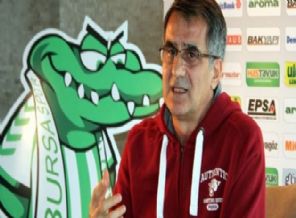 Şenol Güneş'den hakemlere tepki