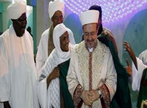 Görmez'e Sudan'da yoğun ilgi