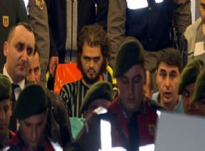 IŞİD davasında sanık avukatları davadan çekildi