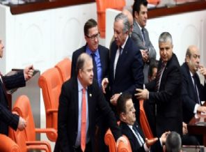 Oktay Vural MHP'li vekili ayıpladı