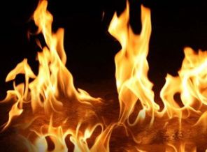 4 yaşındaki çocuk yanarak can verdi