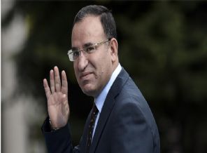 Adalet Bakanı Bekir Bozdağ istifa etti