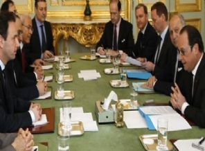 Hollande, Suriyeli muhaliflerle görüştü