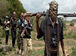 Köy bastılar: 50'den fazla ölü