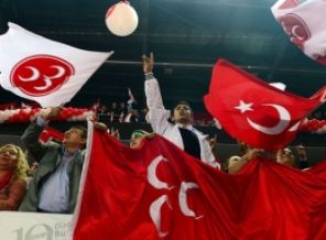 MHP'de Bahçeli'ye rakip çıktı!