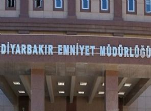 Riskli görülen 150 kişi ihraç edildi