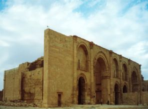 IŞİD, bir kenti daha buldozerlerle yıkıyor