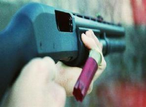 'Namus meselesi' deyip eşini vurdu