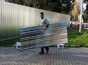 Üniversiteside eylem alanına sac bariyer