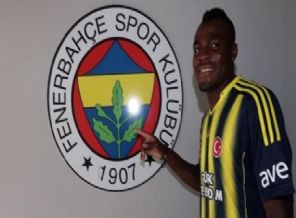 Kadıköy'de Emenike'ye protesto!