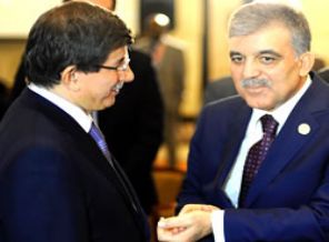 Gül, Davutoğlu'nun yerini alabilir mi?