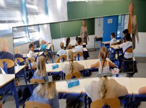 'Hz. Muhammed karikatürleri okul kitaplarına girsin' önerisi