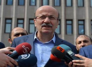 Bekaroğlu şikayetçi oldu