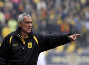 Hector Cuper yeni takımı ile anlaştı