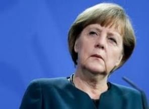 Merkel askeri törene katılmayacak