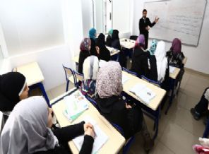 Anne ve babalarını kaybeden çocuklar eğitimlerini sürdürüyor