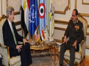 ABD buyurdu, darbeci Sisi'ye yardım yağıyor