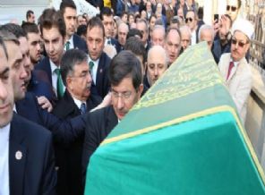 Başbakan'dan yakın arkadaşa son görev