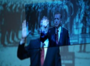 'Ey Batı kendine gel kendine!'