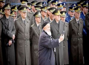 Selfie çeken Kazım Dede güne damga vurdu