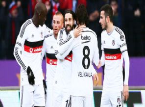 Beşiktaş'ta derbi öncesi alarm!