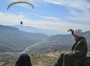 Çözüm süreciyle gelen yamaç paraşütü keyfi