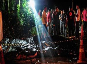 Yolcu otobüsü uçuruma yuvarlandı: 51 ölü