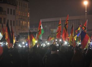 PEGIDA Dresden'de gösteri yaptı