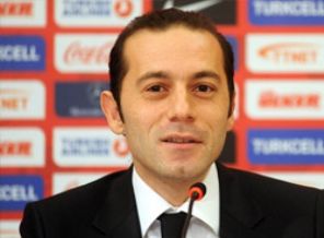 UEFA'dan Çakır'a büyük görev