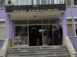 Kaymakamlığa pompalı tüfekle girdi