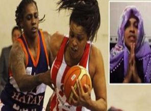 Namazla dalga geçti