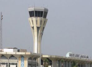 Aden'de uçak seferleri durduruldu