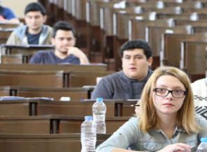 YGS’de kızlar daha başarılı oldu