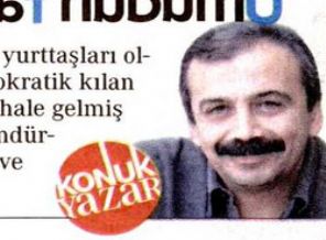 Sırrı Süreyya Önder'den Cumhuriyet'e ters başlık!