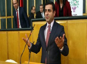 Demirtaş'tan olay Erdoğan - Arınç yorumu!