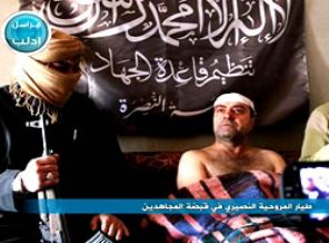 Suriye'de esir alınan pilotun ilk görüntüleri yayınlandı (Video)