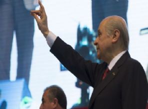 Bahçeli'nin dünya çapında yeni MYK üyeleri