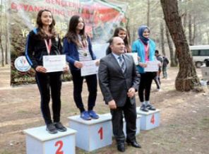 Davutoğlu'nun kızına ayıp etmişler