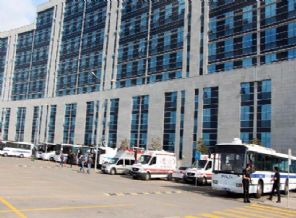 Mehmet Ayvalıtaş duruşması olaylı başladı