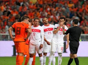 Türkiye Hollanda maçı yayınlanmayacak!