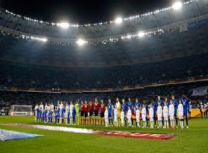 UEFA'dan ırkçılık cezası!