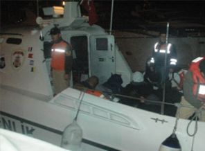 5 kişilik tekneden 12 kişi çıktı